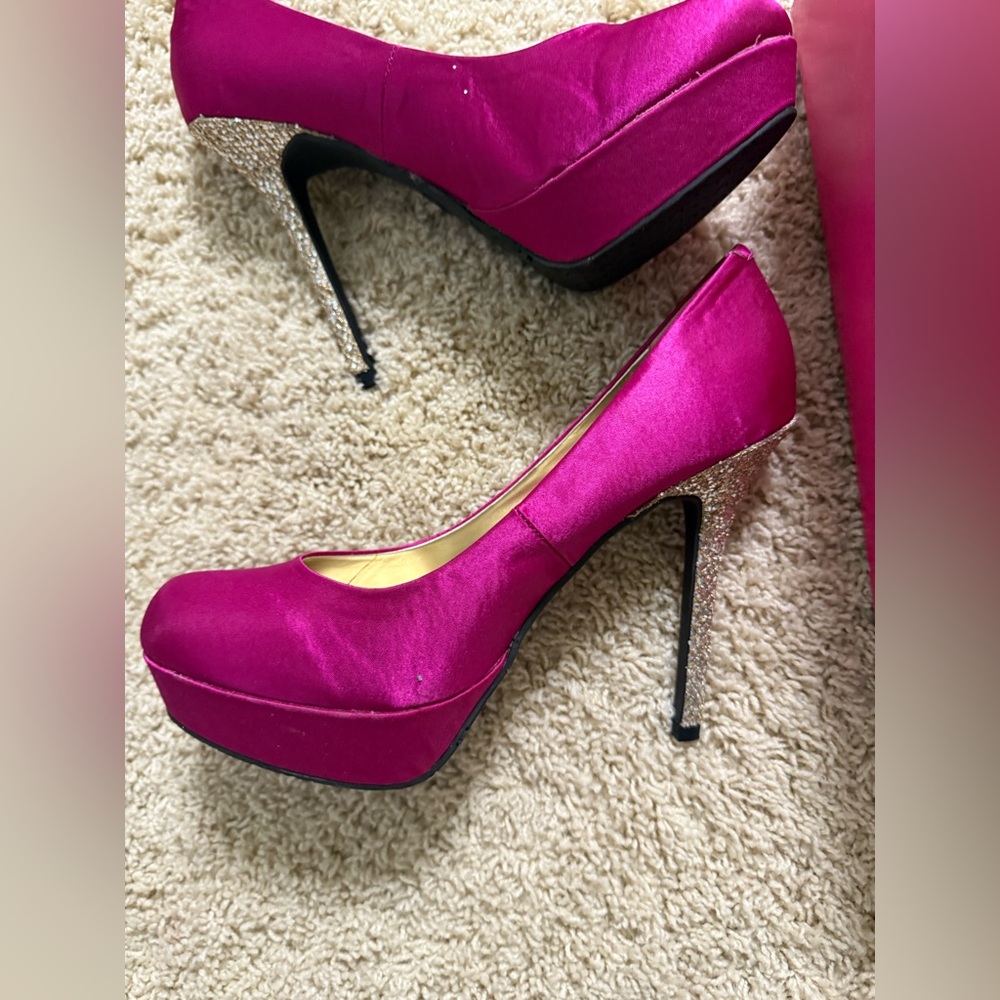 Elegant Fuchsia Stiletto Heels
